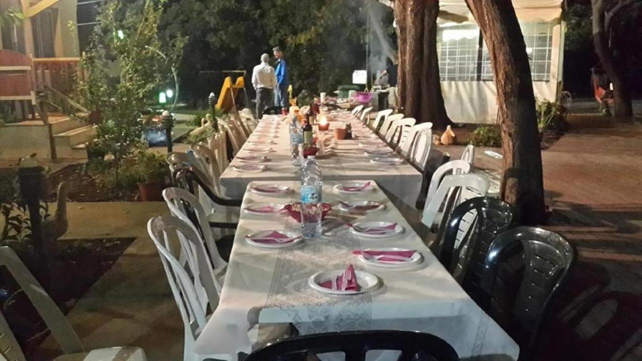Nuriel Fruit & Guest House Sheʼar Yashuv Esterno foto